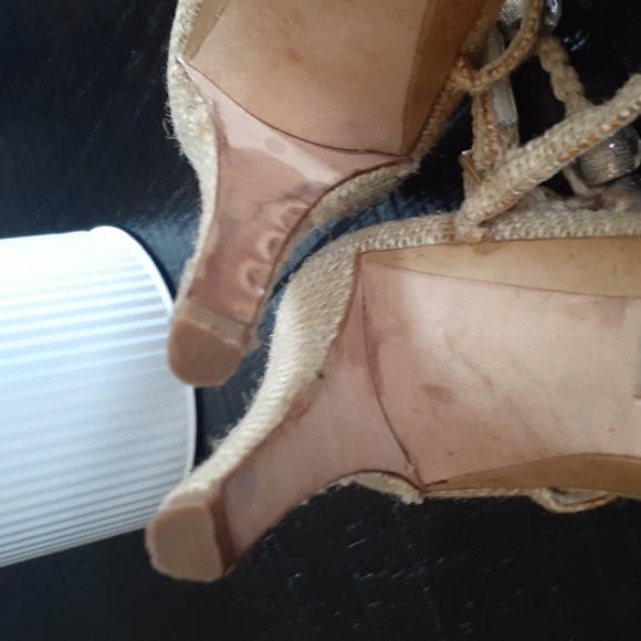 SALVATORE FERRAGAMO HEELS - Picture 11 of 13